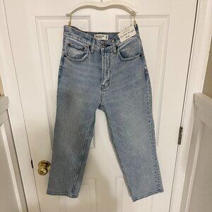 Abercrombie & Fitch Ultra High Rise Ankle Straight Jeans 26 EXTRA SHORT